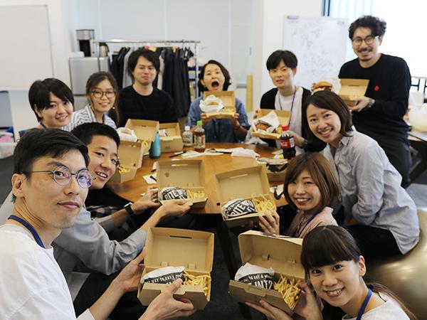 Webメディア編集チーム「クリスタ」のランチ歓迎会レポート!(「クリスタって?」)#きょうのエン