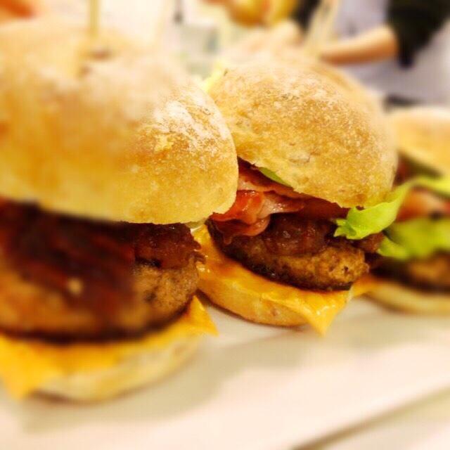 絶品ハンバーガーを作ってみた☆