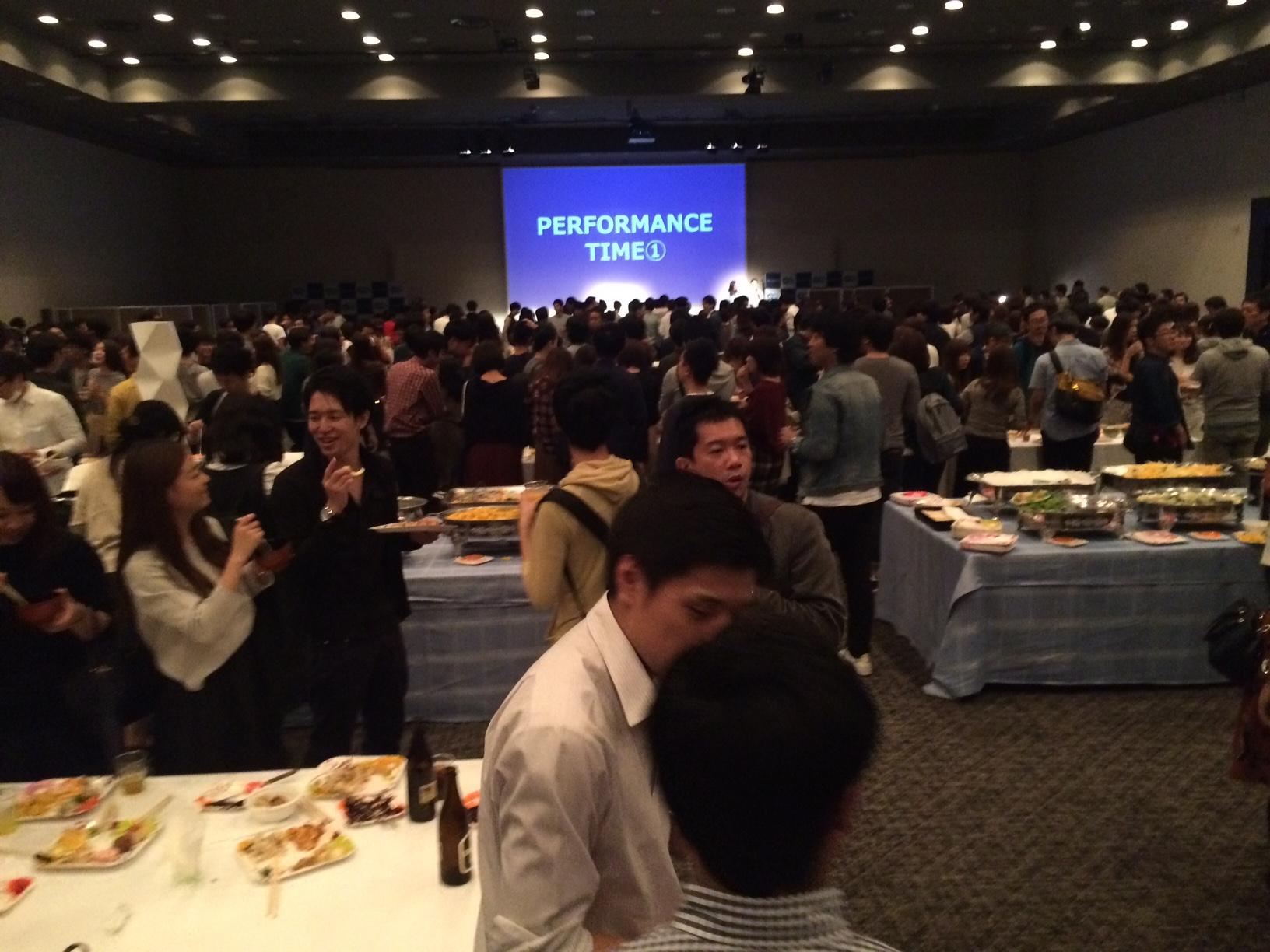 窓際に席替えされた中途入社社員が、キックオフに参加してきたよ★っていうお話。