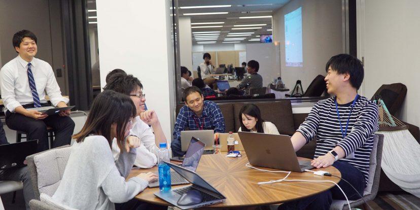 プログラミング初心者でも1時間でiOSアプリが作れた!社内勉強会の様子