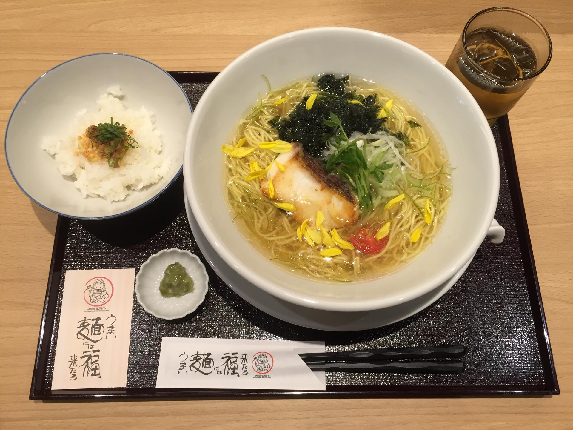 福が来るのは、笑う門と?